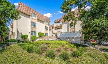 5625 Sumner Way 103, Culver City, California 90230, 2 Bedrooms Bedrooms, ,2 BathroomsBathrooms,Residential,Buy,5625 Sumner Way 103,SR24196879