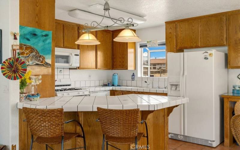 Home #2 - Kitchen with Breakfast Bar & Garden Window