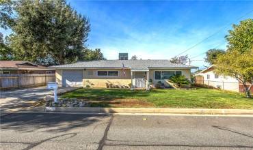 13644 Douglas Street, Yucaipa, California 92399, 3 Bedrooms Bedrooms, ,1 BathroomBathrooms,Residential,Buy,13644 Douglas Street,IG24230110