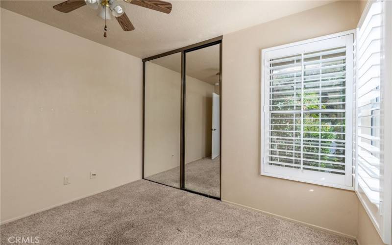 Guest bedroom.