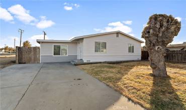 621 E Florinda Street, Hanford, California 93230, 3 Bedrooms Bedrooms, ,1 BathroomBathrooms,Residential,Buy,621 E Florinda Street,PI24227718