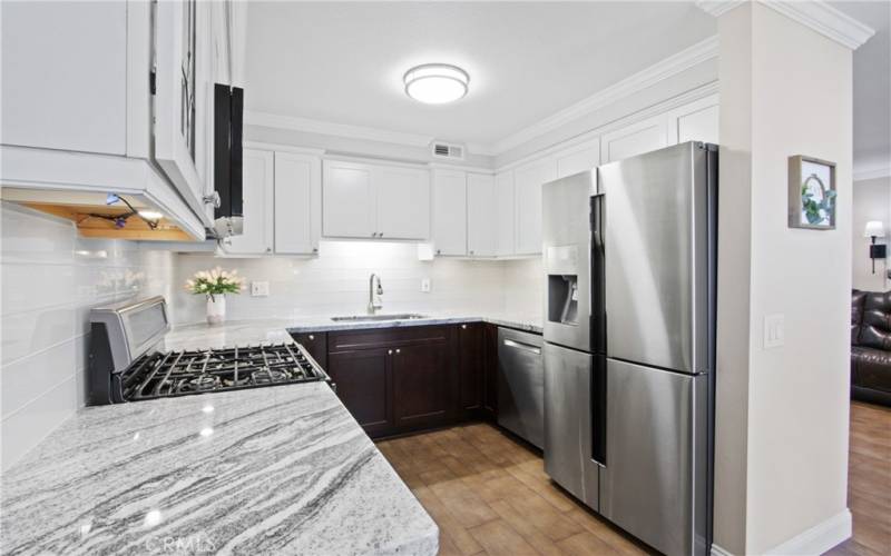 Gorgeous, completely remodeled kitchen!