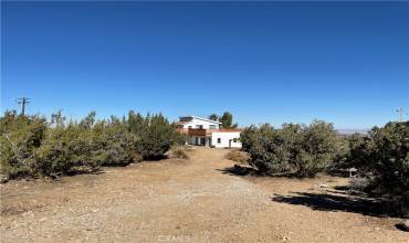 1948 Vista Road, Pinon Hills, California 92372, 4 Bedrooms Bedrooms, ,1 BathroomBathrooms,Residential,Buy,1948 Vista Road,CV24222210