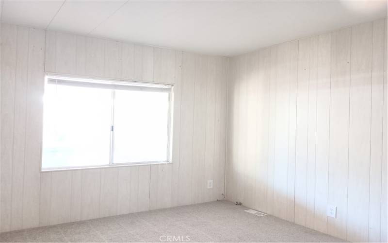 Second bedroom ,very bright and spacious