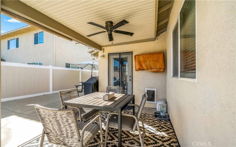 alumiwood patio, ceiling fan & TV