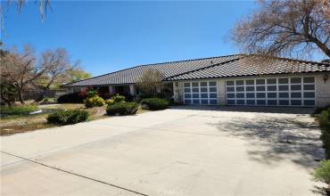 19345 Oneida Road, Apple Valley, California 92307, 4 Bedrooms Bedrooms, ,3 BathroomsBathrooms,Residential,Buy,19345 Oneida Road,CV24230971