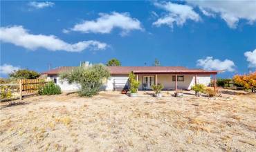 623 Mesquite Road, Pinon Hills, California 92372, 3 Bedrooms Bedrooms, ,2 BathroomsBathrooms,Residential,Buy,623 Mesquite Road,PW24230972