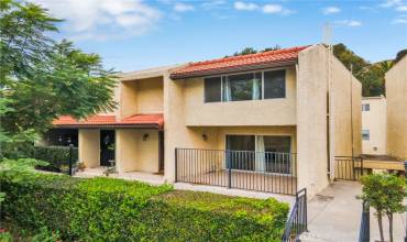 8022 Via Latina, Burbank, California 91504, 3 Bedrooms Bedrooms, ,3 BathroomsBathrooms,Residential Lease,Rent,8022 Via Latina,SR24231112