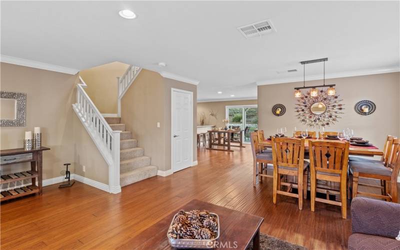 Living room/ Dining room