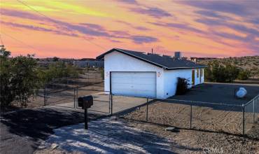 6556 Lupine Avenue, 29 Palms, California 92277, 3 Bedrooms Bedrooms, ,2 BathroomsBathrooms,Residential,Buy,6556 Lupine Avenue,SW24231176