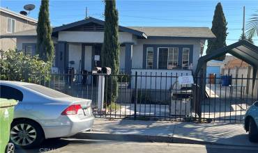 904 E 52nd Place, Los Angeles, California 90011, 3 Bedrooms Bedrooms, ,Residential Income,Buy,904 E 52nd Place,SR24231227