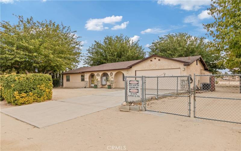 Front of the House / RV Access