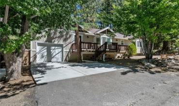 41432 Oak Street, Big Bear Lake, California 92315, 3 Bedrooms Bedrooms, ,2 BathroomsBathrooms,Residential,Buy,41432 Oak Street,PW24230563