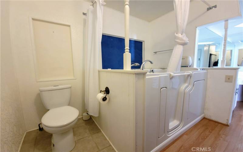 Primary Bathroom En-Suite/Jetted Step-In Tub