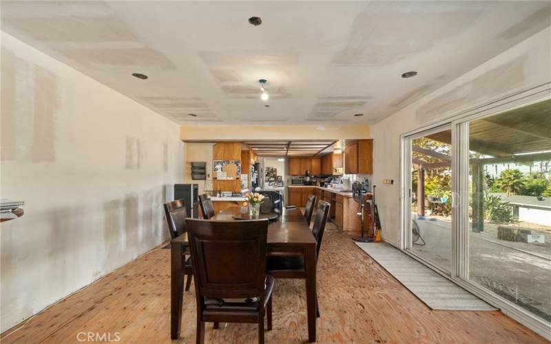 Open Floor plan Dining and Kitchen