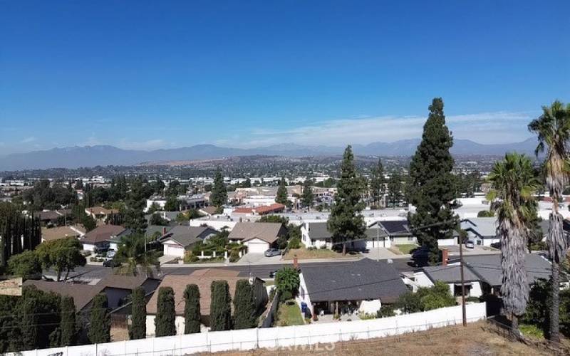 View of Sierra Nevada Mountains