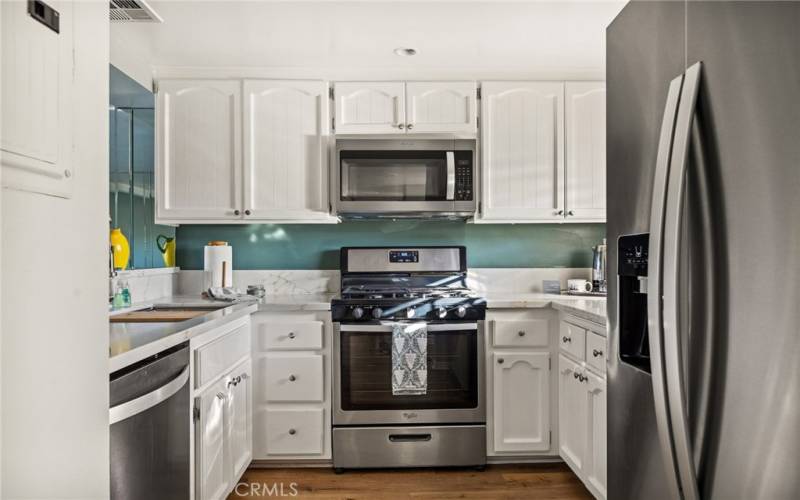 Newer stainless steal appliances.