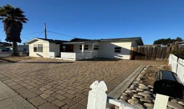 1475 Hilby Avenue, Seaside, California 93955, 2 Bedrooms Bedrooms, ,1 BathroomBathrooms,Residential,Buy,1475 Hilby Avenue,ML81986250