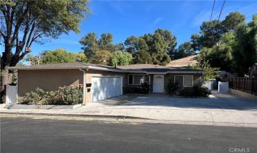 5260 Marmol Drive, Woodland Hills, California 91364, 4 Bedrooms Bedrooms, ,2 BathroomsBathrooms,Residential Lease,Rent,5260 Marmol Drive,SR24231297