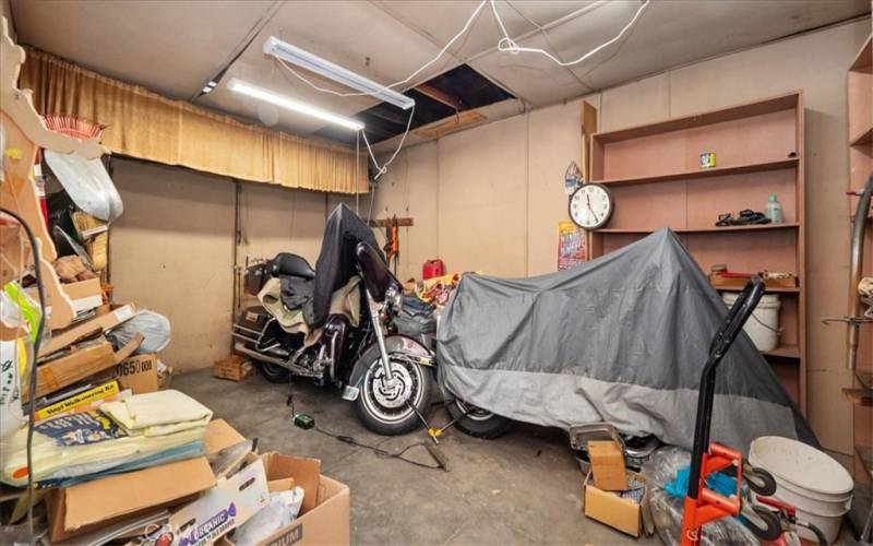  Detached Garage