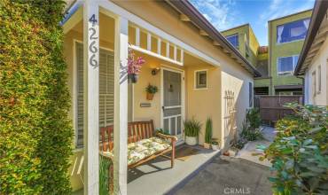 4266 Troost, Studio City, California 91604, 1 Bedroom Bedrooms, ,1 BathroomBathrooms,Residential Lease,Rent,4266 Troost,SR24231293