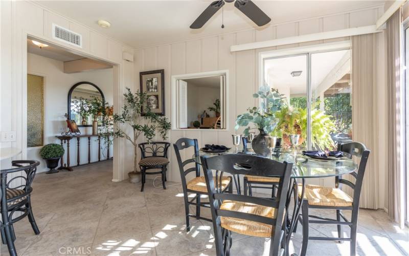 Sunny breakfast nook.