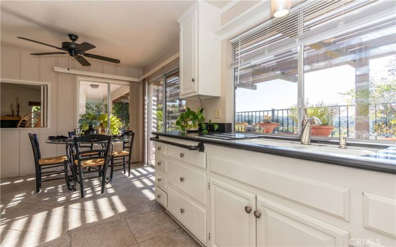 Kitchen and breakfast area.