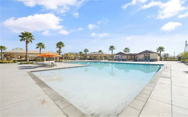 Resort-like association pool/spa area.