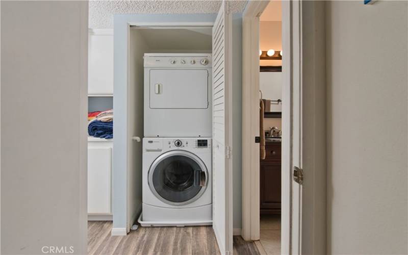 Laundry in Unit