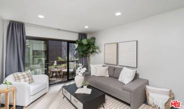 950 N Kings Road 225, West Hollywood, California 90069, 1 Bedroom Bedrooms, ,1 BathroomBathrooms,Residential,Buy,950 N Kings Road 225,24461295