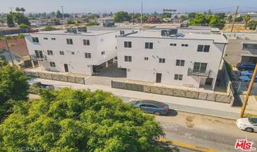 5869 S San Pedro st, Los Angeles, California 90003, 5 Bedrooms Bedrooms, ,4 BathroomsBathrooms,Residential Lease,Rent,5869 S San Pedro st,CV24231488