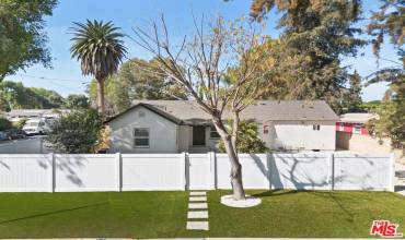 6905 Yolanda Avenue, Reseda, California 91335, 7 Bedrooms Bedrooms, ,6 BathroomsBathrooms,Residential Lease,Rent,6905 Yolanda Avenue,24462263