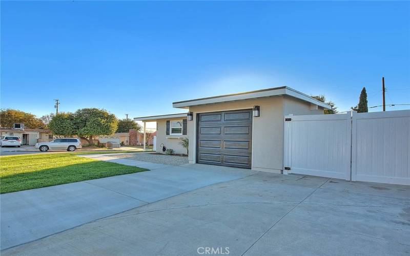 New Vinyl Fencing, New Exterior Fixtures.