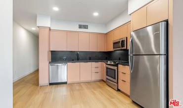 10601 Washington Boulevard 427, Culver City, California 90232, ,1 BathroomBathrooms,Residential Lease,Rent,10601 Washington Boulevard 427,24462471