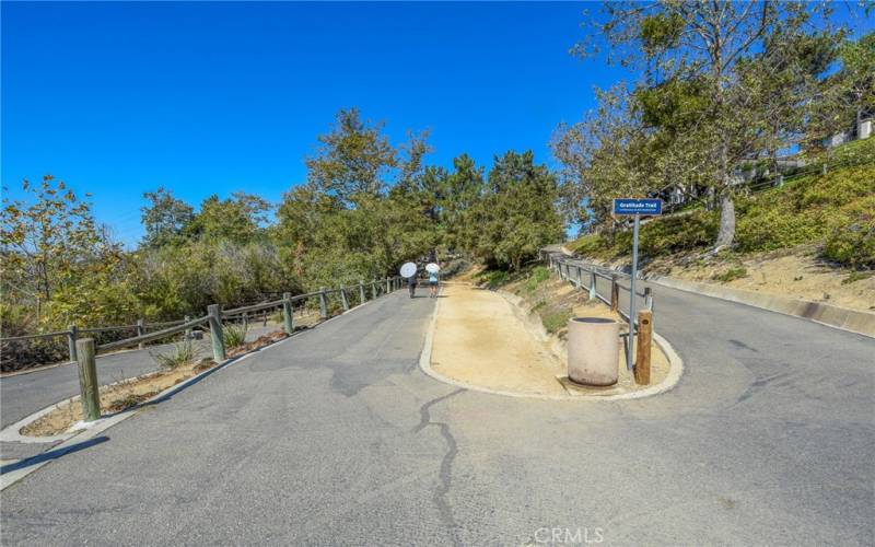 Walking trails at Discovery Lake recreations area