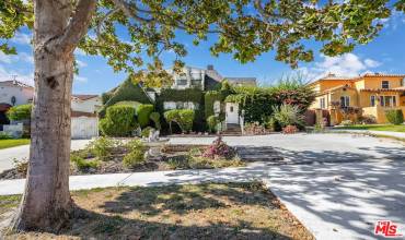 3456 Crestwold Avenue, View Park, California 90043, 3 Bedrooms Bedrooms, ,2 BathroomsBathrooms,Residential,Buy,3456 Crestwold Avenue,24454819