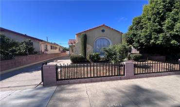 2075 Linden Avenue, Long Beach, California 90806, 4 Bedrooms Bedrooms, ,2 BathroomsBathrooms,Residential,Buy,2075 Linden Avenue,DW24225145