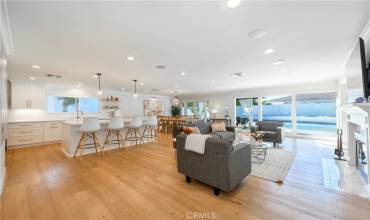 22548 Friar Street, Woodland Hills, California 91367, 6 Bedrooms Bedrooms, ,3 BathroomsBathrooms,Residential Lease,Rent,22548 Friar Street,SR24231656