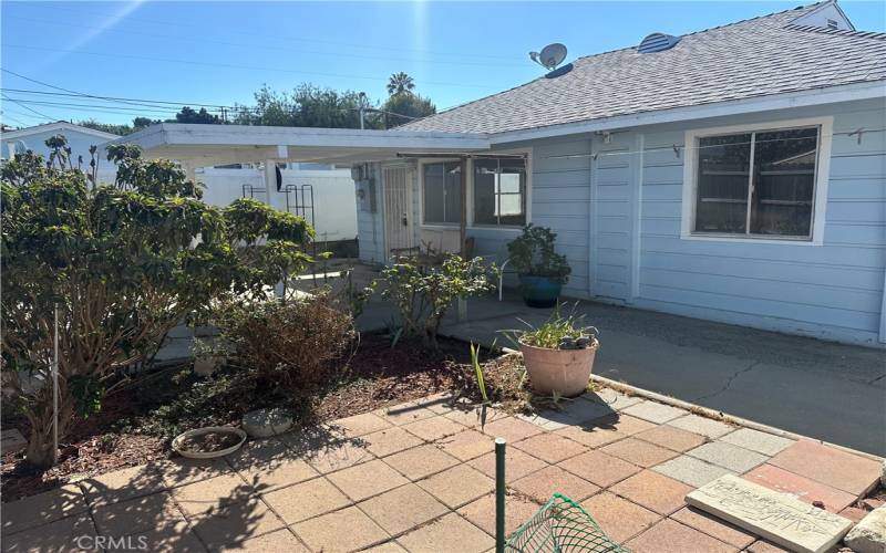 Charming 2 bedroom home in Lomita Pines