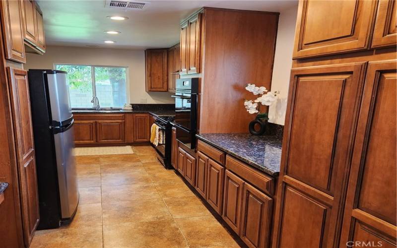 Spacious Kitchen