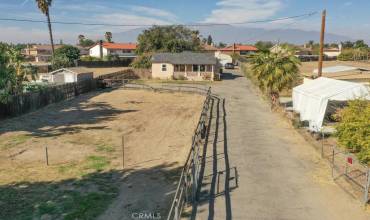 804 Bloomington Avenue, Bloomington, California 92316, 3 Bedrooms Bedrooms, ,2 BathroomsBathrooms,Residential,Buy,804 Bloomington Avenue,IV24232609