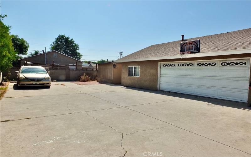 2-car garage