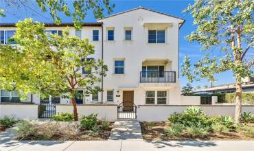 813 N Dalton Avenue 105, Azusa, California 91702, 4 Bedrooms Bedrooms, ,3 BathroomsBathrooms,Residential,Buy,813 N Dalton Avenue 105,OC24232840