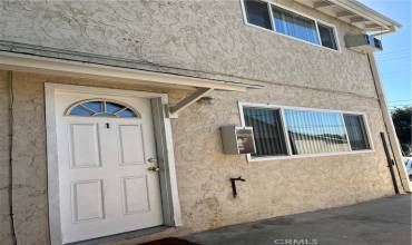 10330 Plainview Avenue A, Tujunga, California 91042, 2 Bedrooms Bedrooms, ,1 BathroomBathrooms,Residential Lease,Rent,10330 Plainview Avenue A,BB24231342