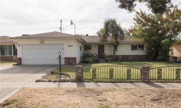 3944 E Farrin Avenue, Fresno, California 93726, 3 Bedrooms Bedrooms, ,2 BathroomsBathrooms,Residential,Buy,3944 E Farrin Avenue,FR24231635