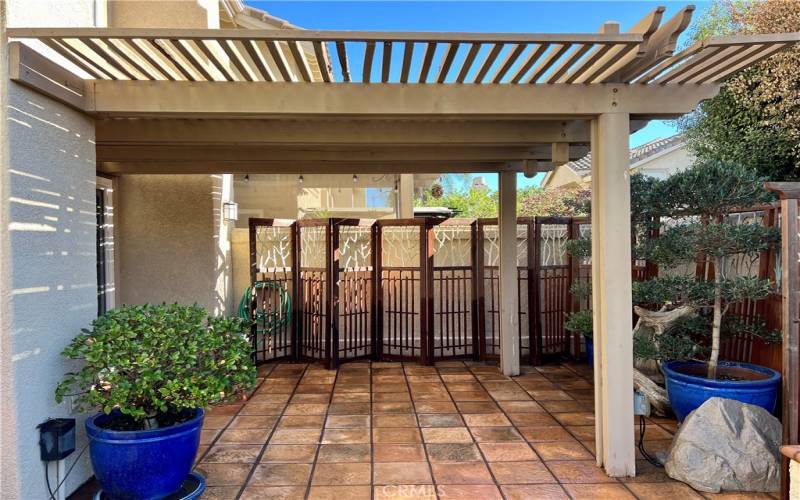 Patio with pavers and patio cover!