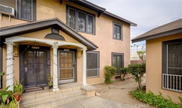 415 Riverdale Drive D, Glendale, California 91204, 2 Bedrooms Bedrooms, ,1 BathroomBathrooms,Residential Lease,Rent,415 Riverdale Drive D,GD24233052