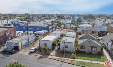 1018 E 79th Street, Los Angeles, California 90001, 4 Bedrooms Bedrooms, ,Residential Income,Buy,1018 E 79th Street,24462997