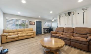 5530 Ackerfield Avenue 502, Long Beach, California 90805, 3 Bedrooms Bedrooms, ,1 BathroomBathrooms,Residential,Buy,5530 Ackerfield Avenue 502,DW24232562