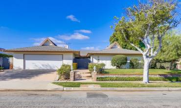 2725 Firethorne Avenue, Fullerton, California 92835, 4 Bedrooms Bedrooms, ,2 BathroomsBathrooms,Residential Lease,Rent,2725 Firethorne Avenue,OC24233107